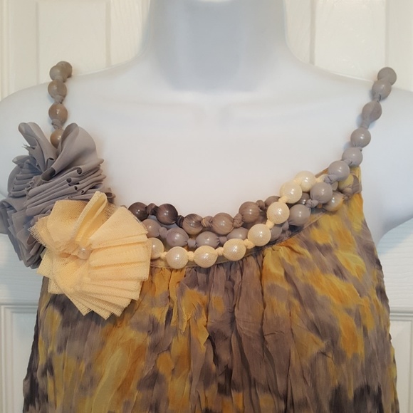 COLORFUL, NICE TOP. - Picture 2 of 8